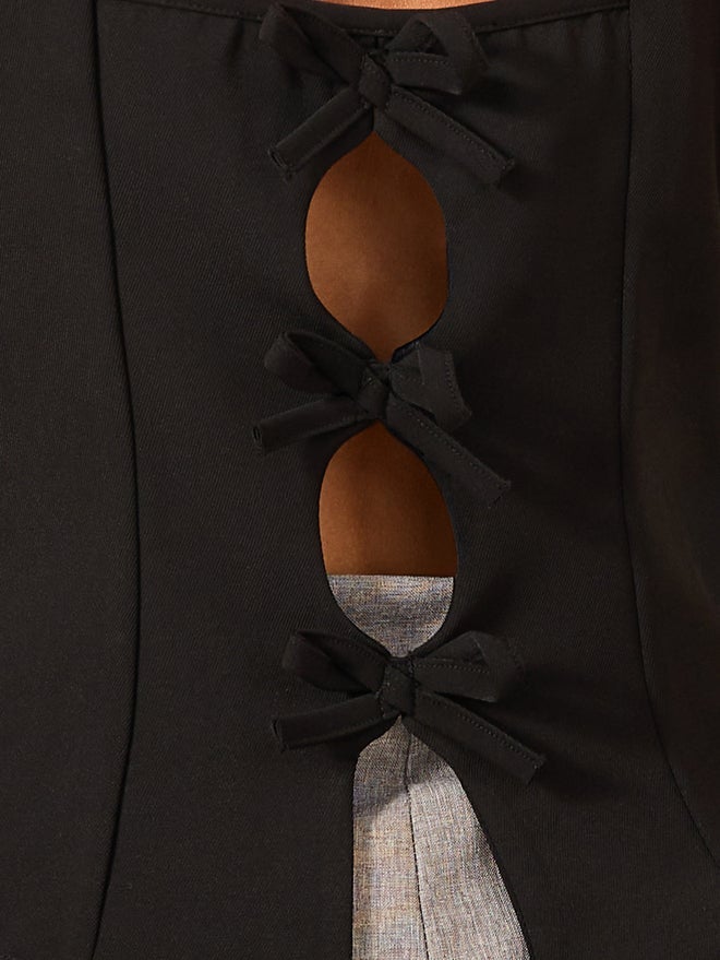 Styli Solid Strappy Square Neck Top - Image 5